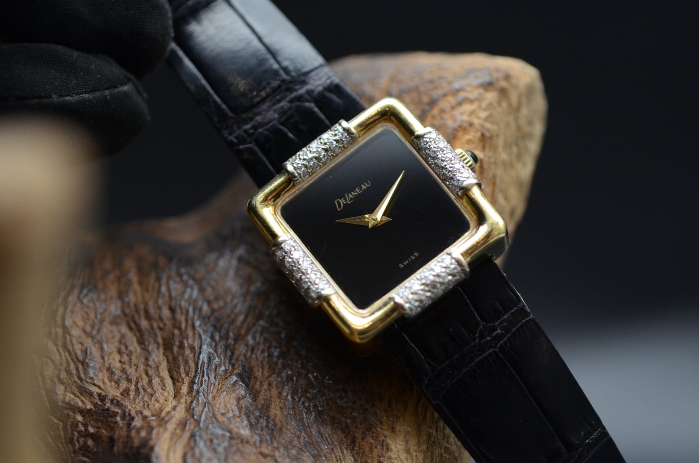 Delaneau Or Jaune Cadran Onyx et Diamants