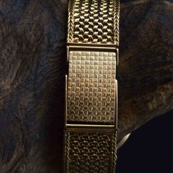Omega Auto or tréssé