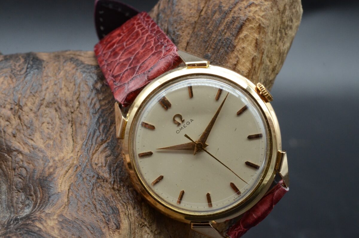 Omega Vintage Or Jaune