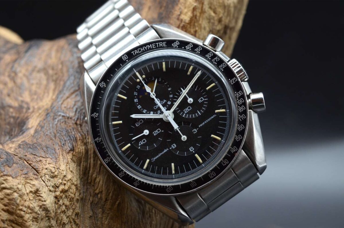 Omega Speedmaster moonwatch