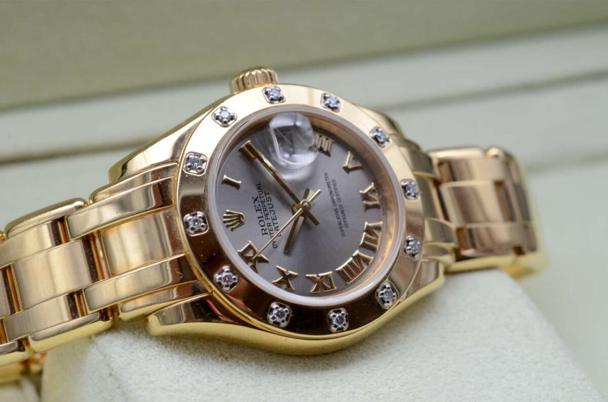 Rolex Perle Master