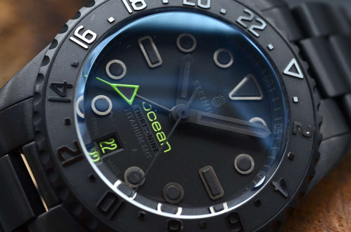 Steinhart Océan 39 Titanium GMT phantom green