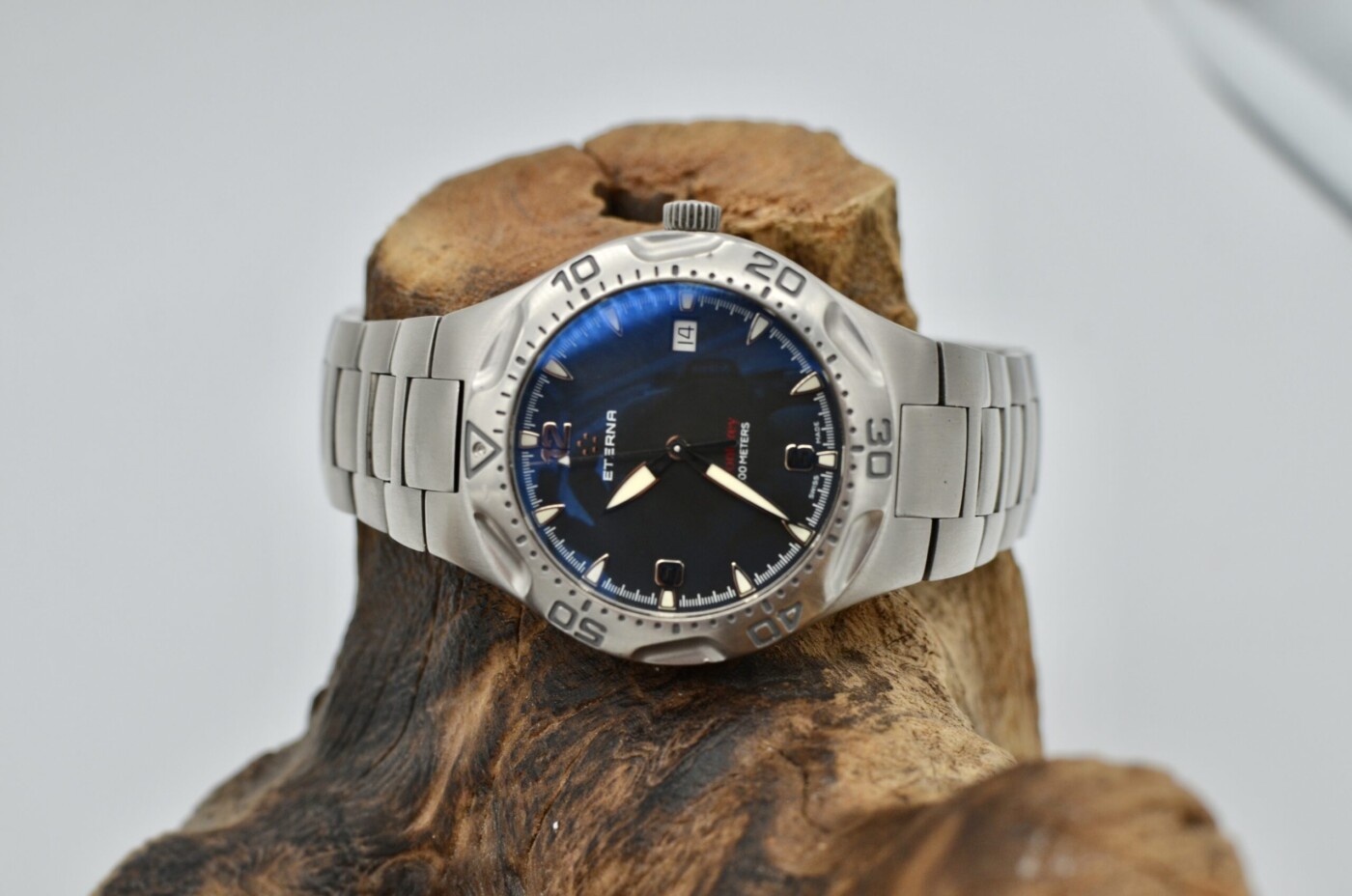Eterna Monterey Quartz