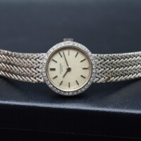 Universal Genève lady