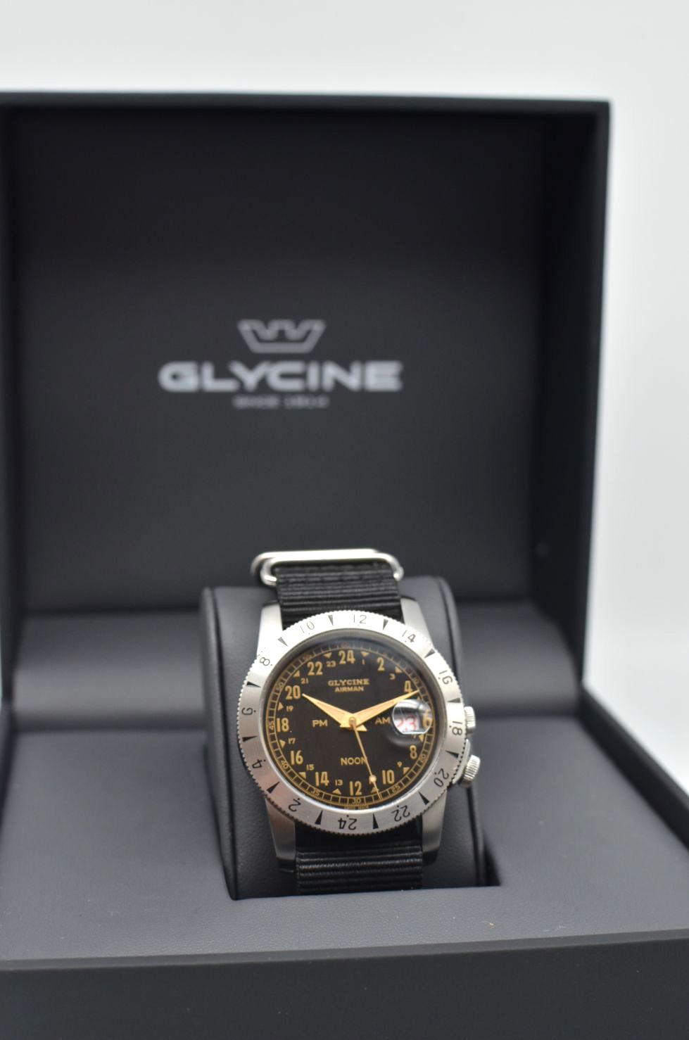 Glycine Airman NOON GL0377