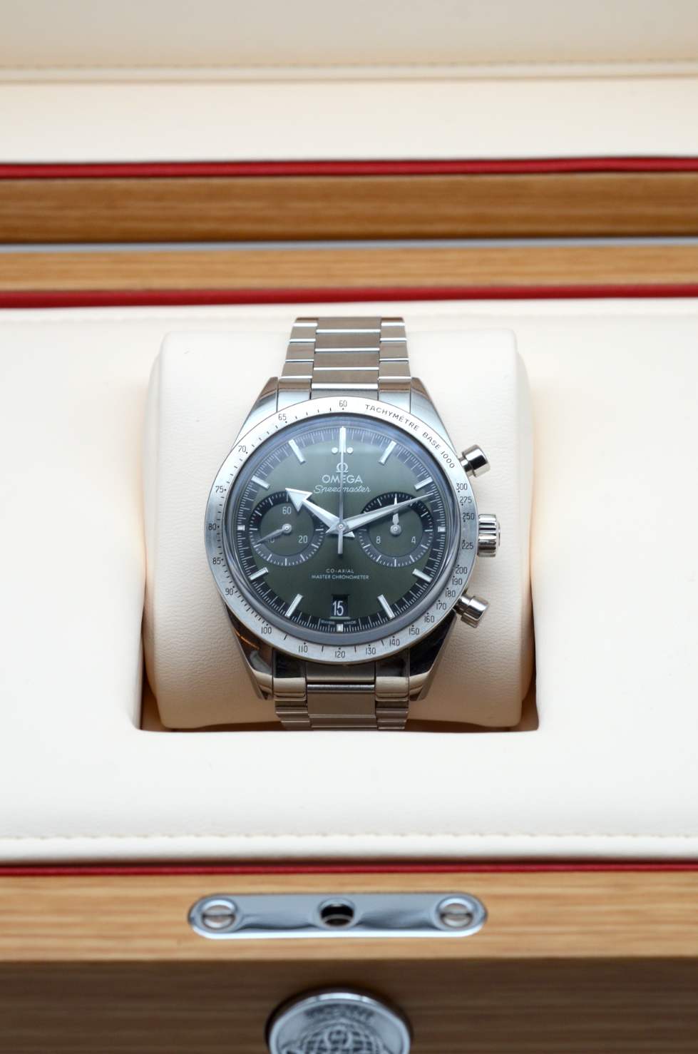Omega Speedmaster 57