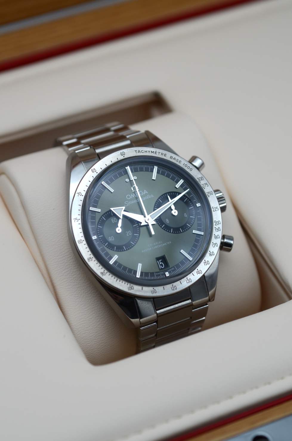 Omega Speedmaster 57