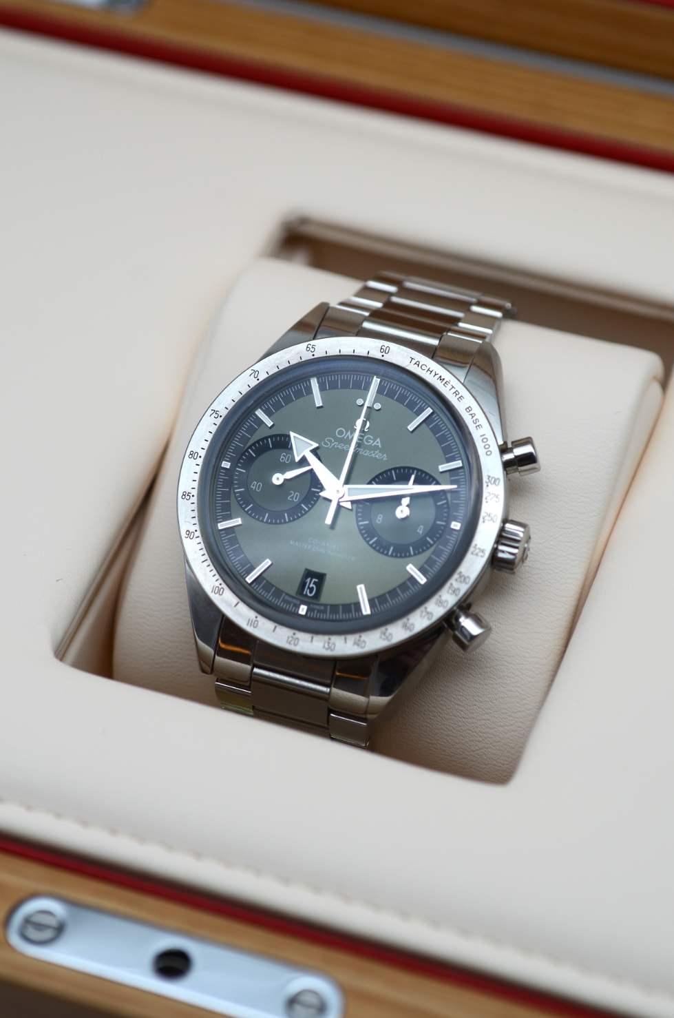 Omega Speedmaster 57