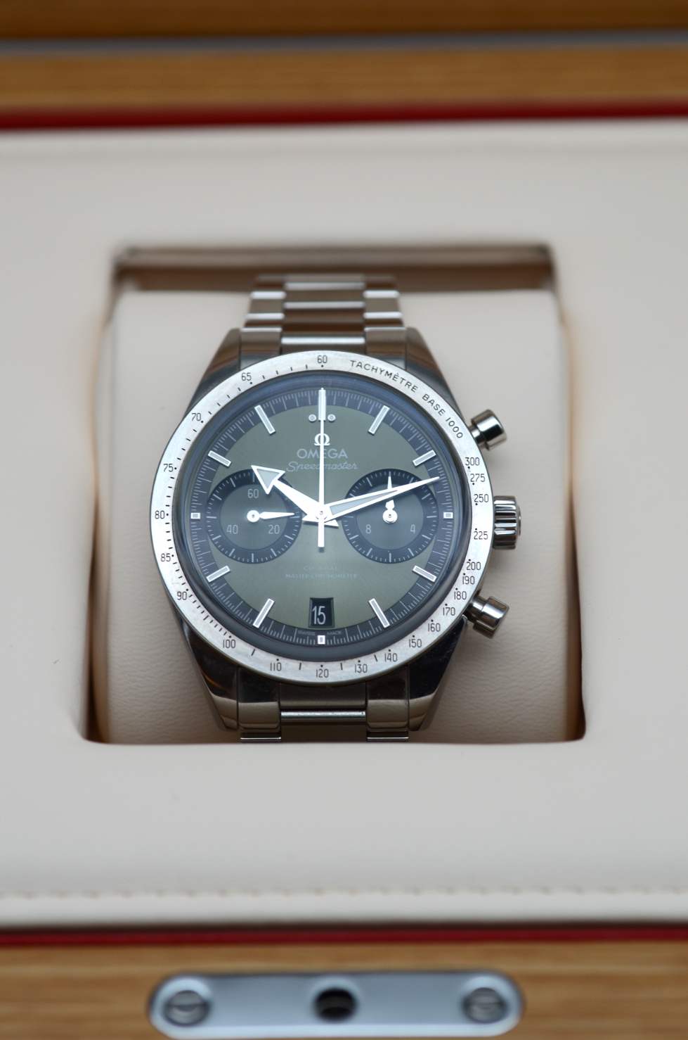 Omega Speedmaster 57
