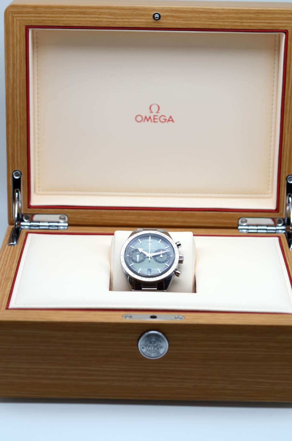 Omega Speedmaster 57