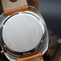 Heuer Carrera red Tachy-3647