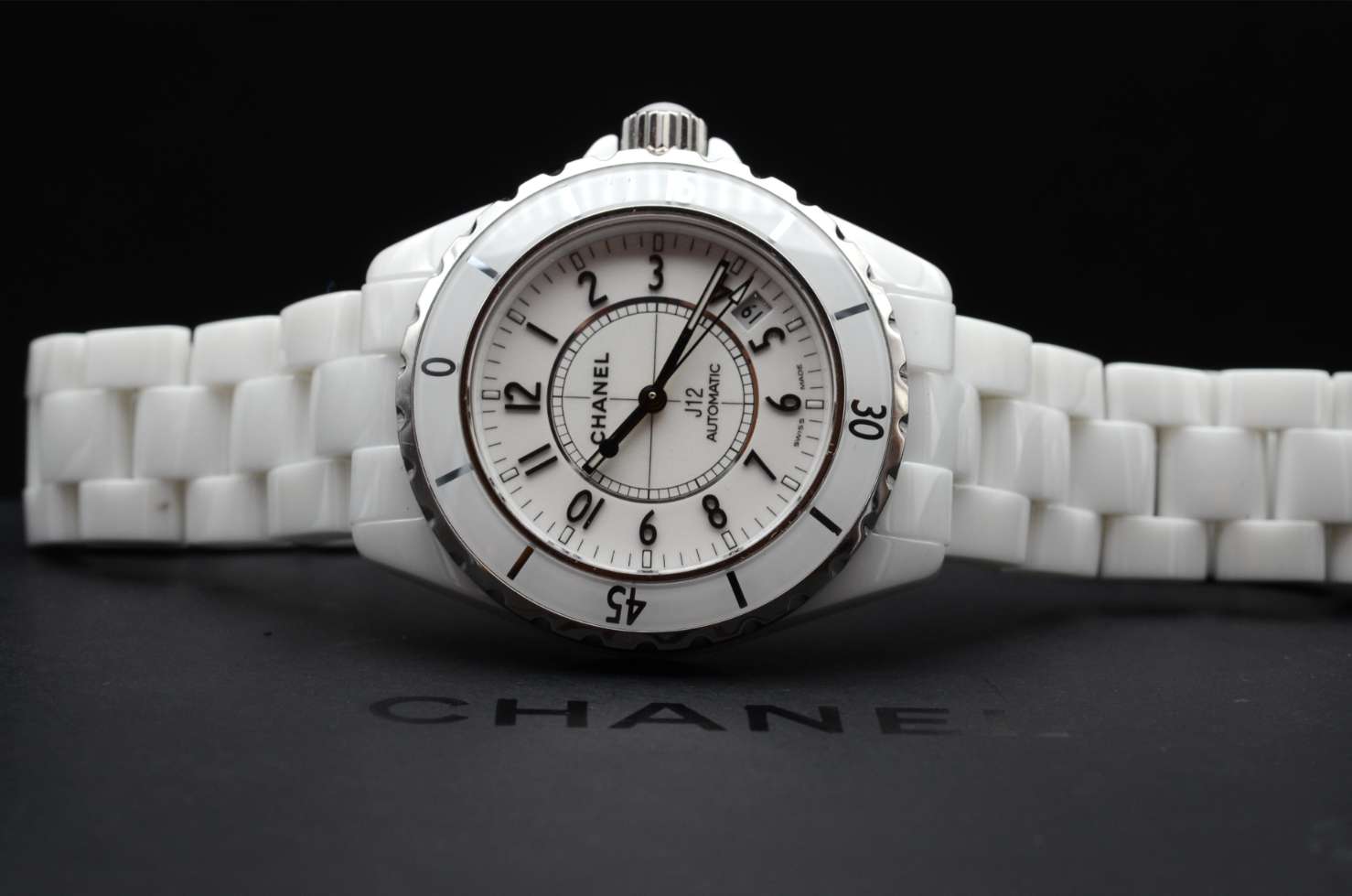 Chanel J12