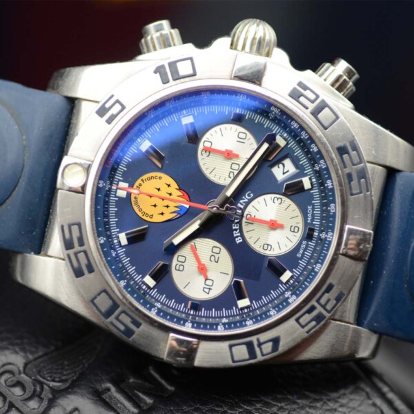 Breitling Chronomat AB0110 