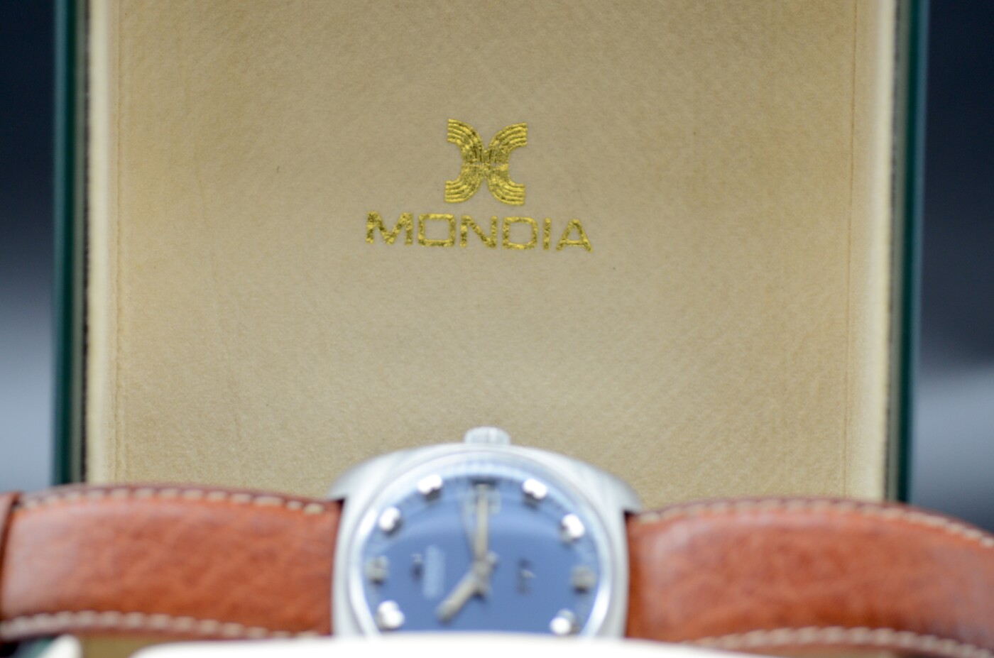Mondia 777